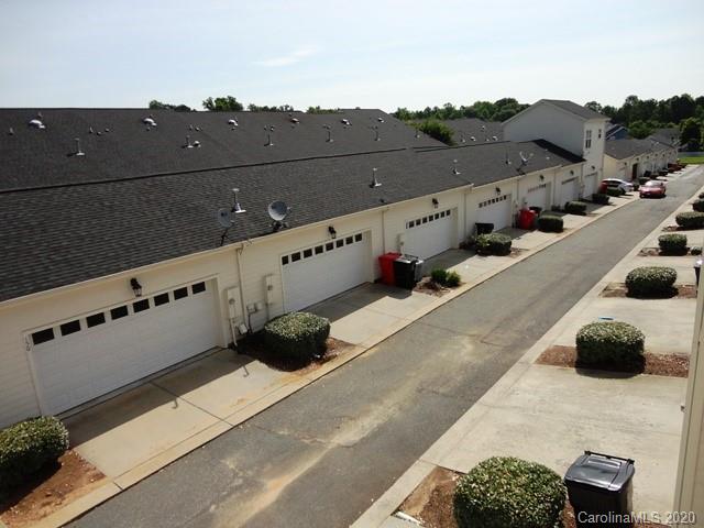 121 South Faulkner Way Davidson, NC 28036 - Photo 2 of 10 a view of a city street