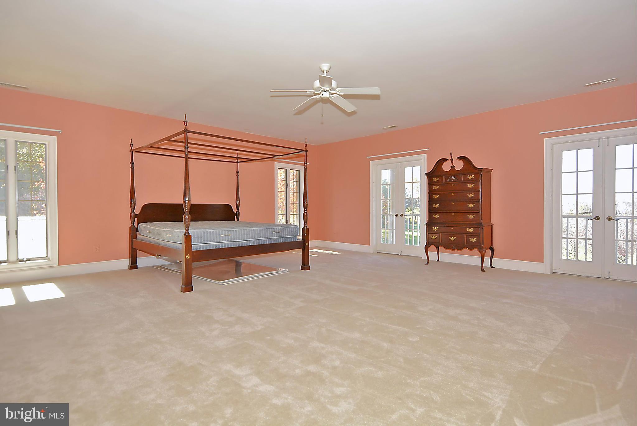 19234 Loudoun Orchard Road Leesburg, VA 20175 - Photo 13 of 30 Bedroom (Master)