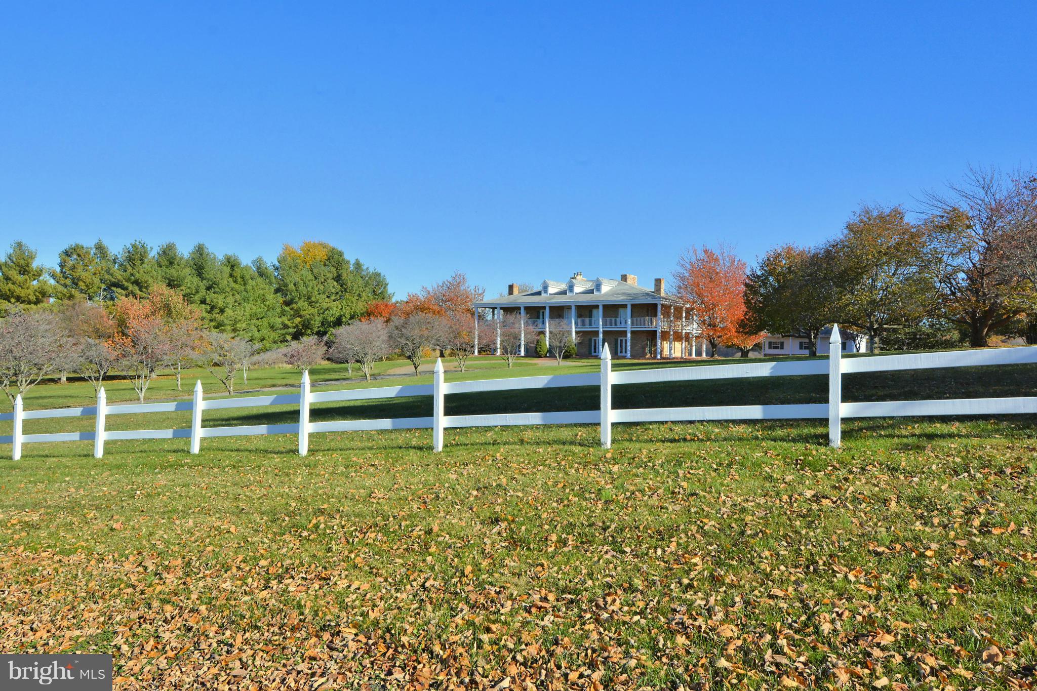 19234 Loudoun Orchard Road Leesburg, VA 20175 - Photo 27 of 30 Front View