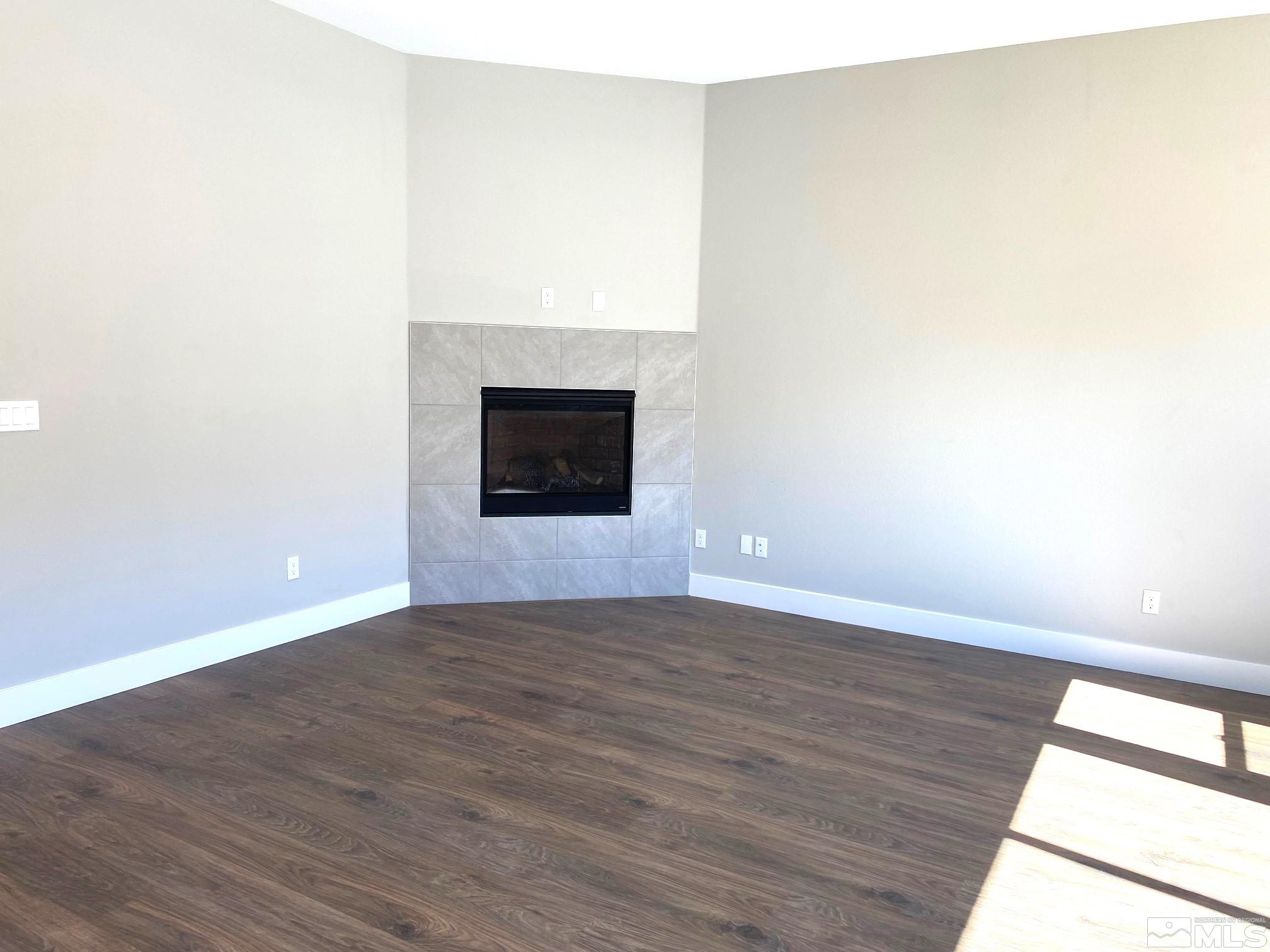 591 Sage Grouse Loop, Unit 1 Gardnerville, NV 89460 - Photo 4 of 25 Photo 4