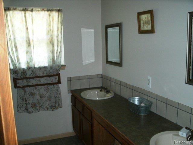 78840 Cryderman Road Richmond, MI 48062 - Photo 11 of 17 bath