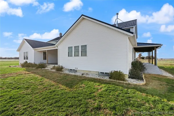 $497,500 | 8750 Westport Road, Marysville, IN 47141