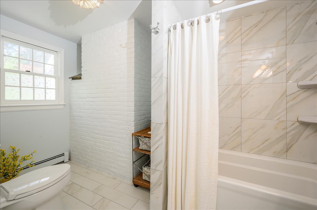 218 Hickory Hill Circle Osterville, MA 02655 - Photo 14 of 30 a bathroom with a shower and a toilet