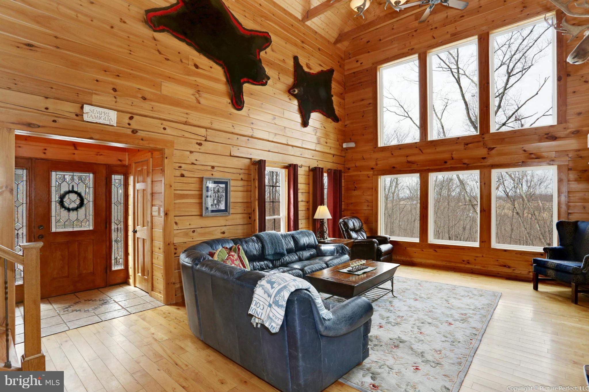 8709 Green Valley Road Union Bridge, MD 21791 - Photo 7 of 30 Living Room