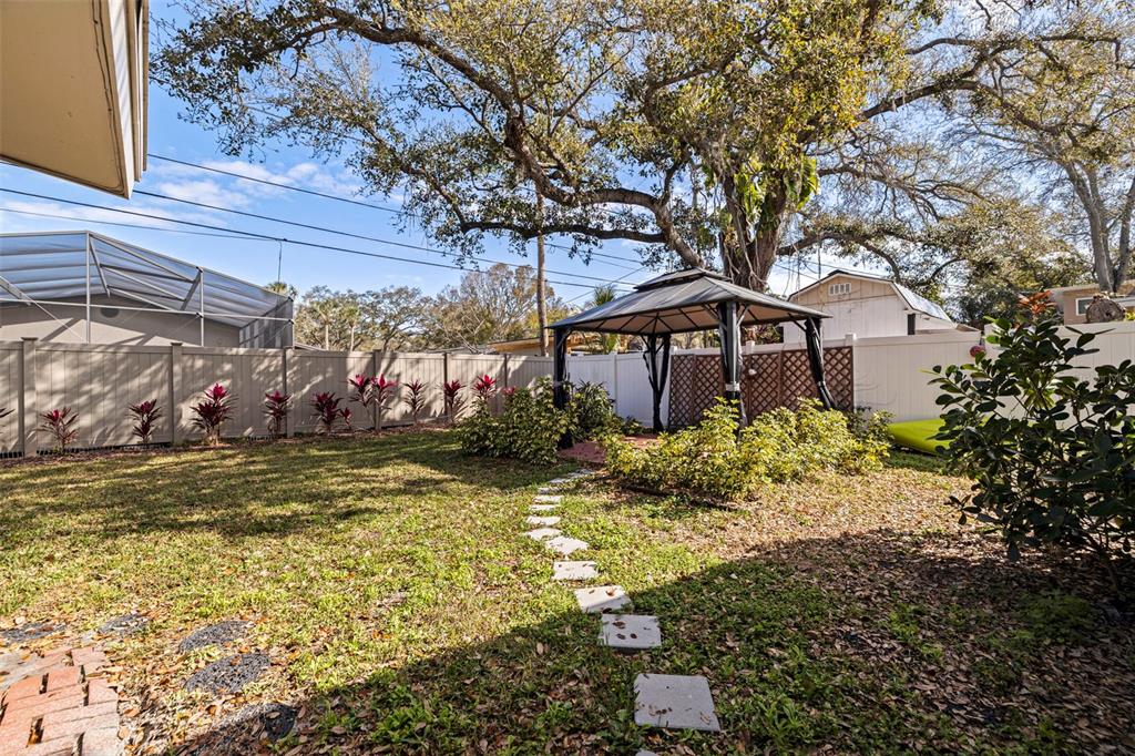 2901 Pelham Road North St. Petersburg, FL 33710 - Photo 15 of 46