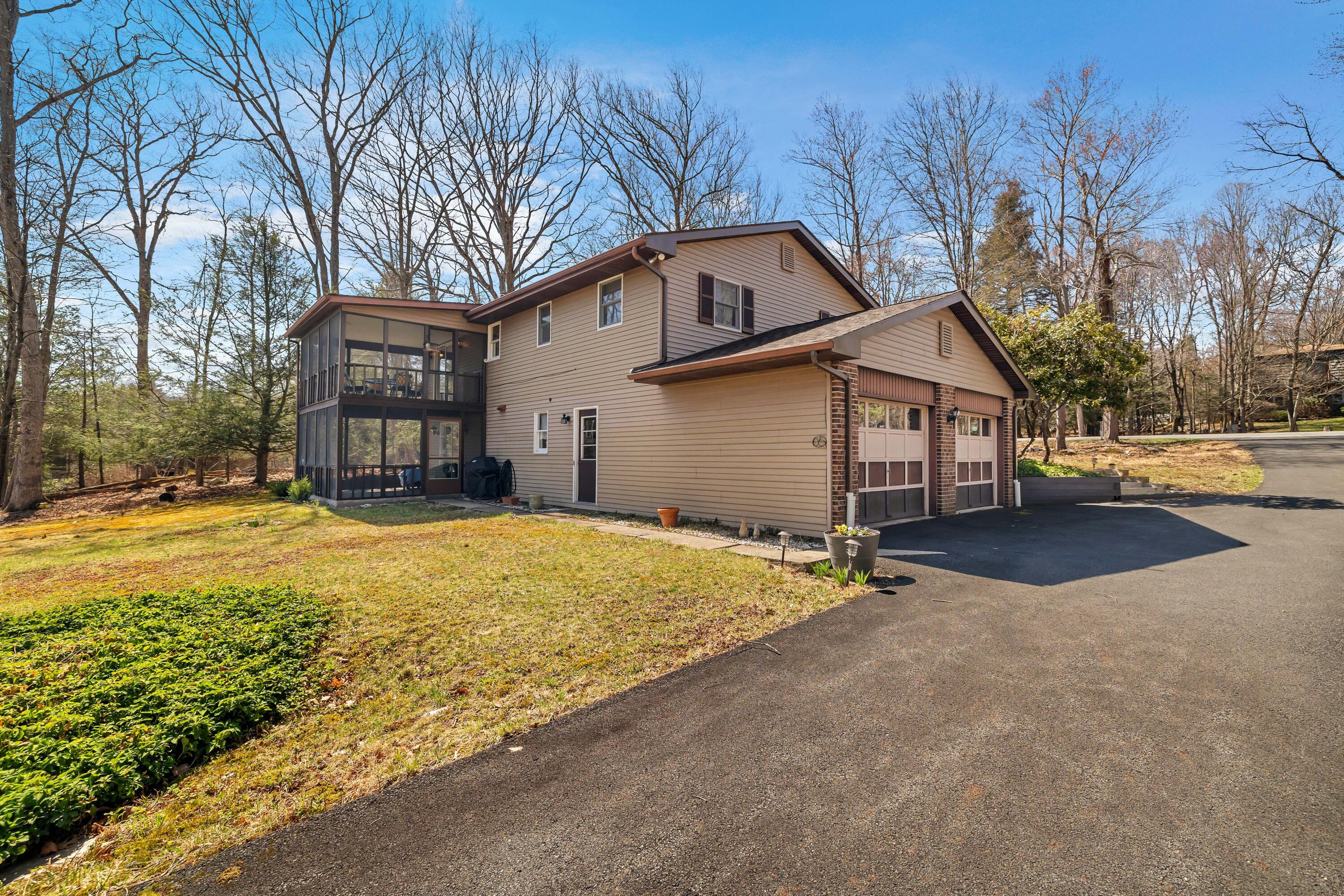 1134 Scotrun Drive Scotrun, PA 18355 - Photo 2 of 34 06-Photo-6