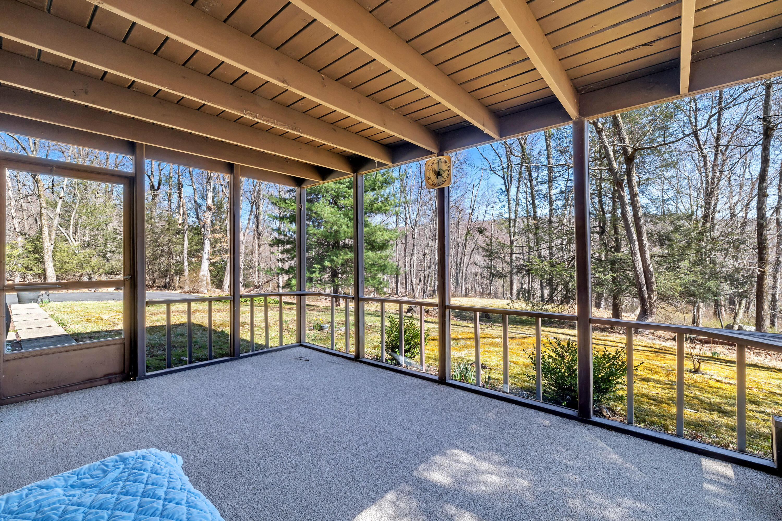 1134 Scotrun Drive Scotrun, PA 18355 - Photo 32 of 34 40-F