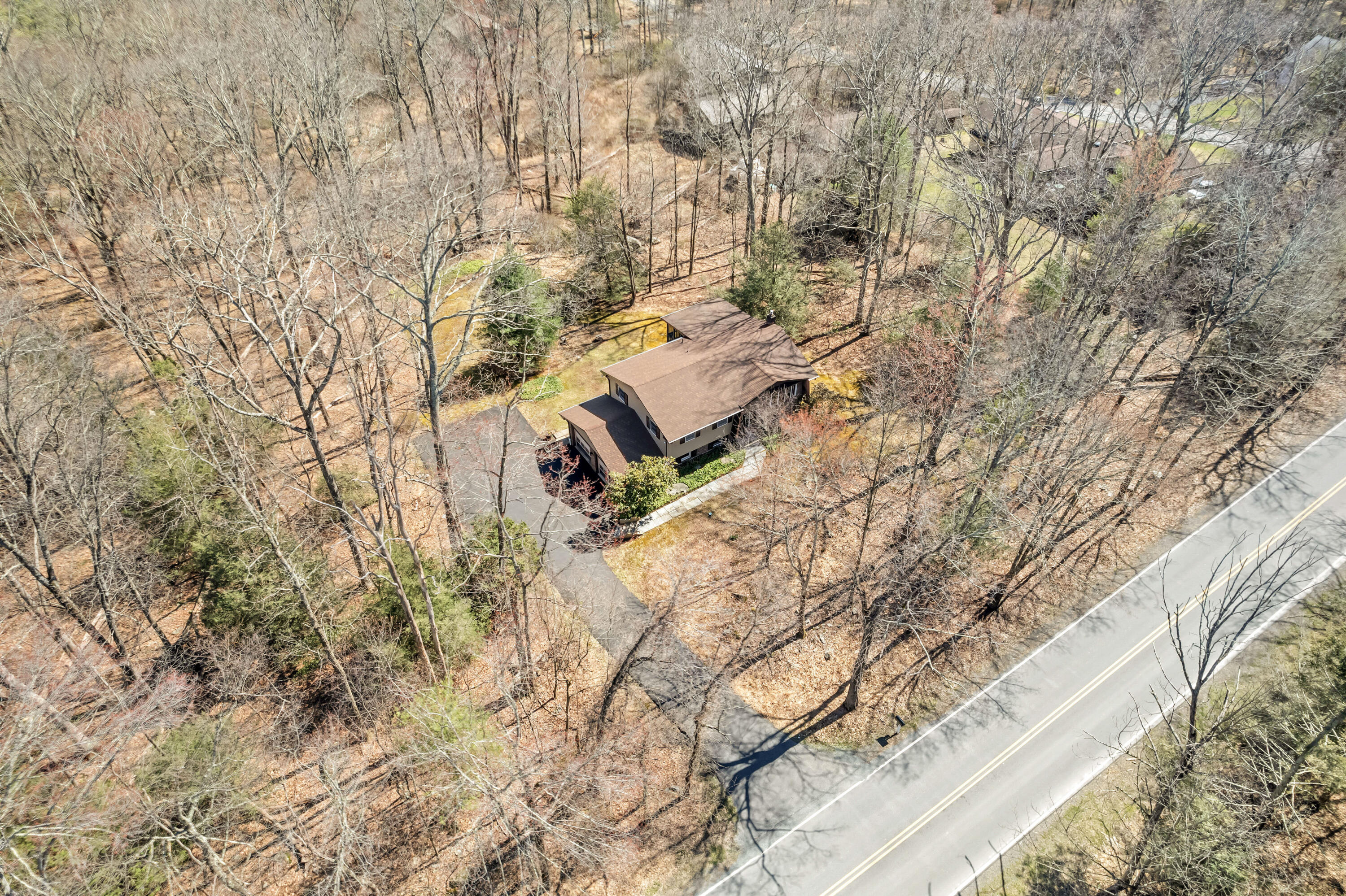 1134 Scotrun Drive Scotrun, PA 18355 - Photo 5 of 34 09-Photo-9