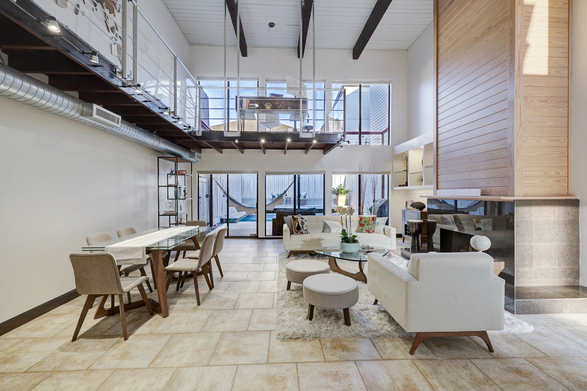 2117 1/2 Hazard Street Houston, TX 77019 - Photo 2 of 40