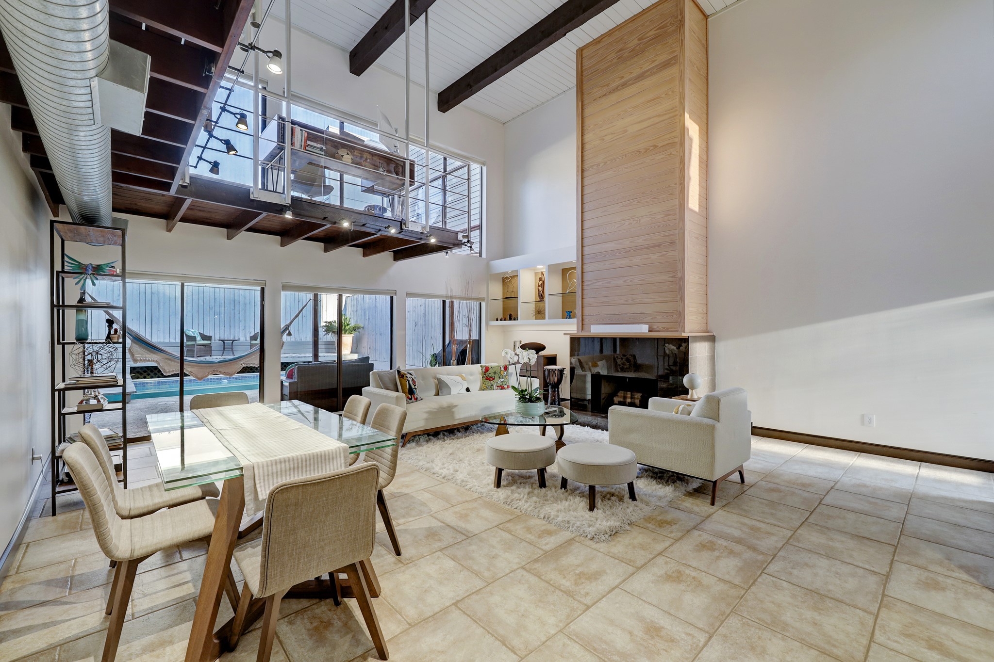 2117 1/2 Hazard Street Houston, TX 77019 - Photo 9 of 40