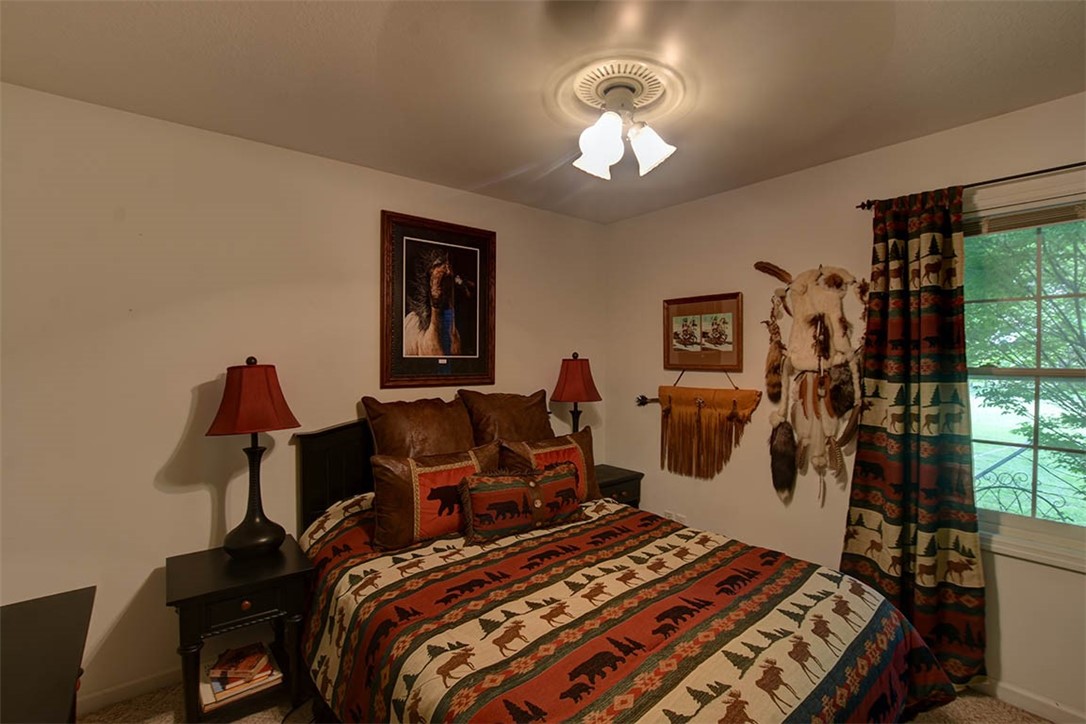 6376 Kitchens Road Decatur, IL 62521 - Photo 14 of 33