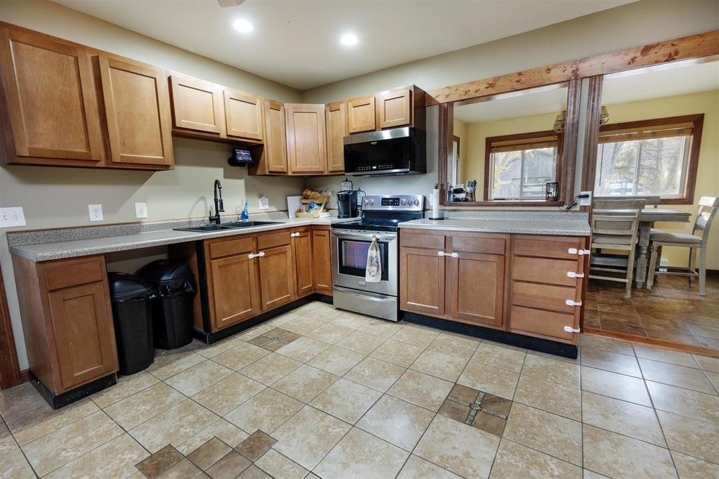 4707 North Carter Road Pinconning, MI 48650 - Photo 11 of 34
