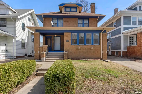 $245,000 | 1210 North Elmwood Avenue, Peoria, IL 61606