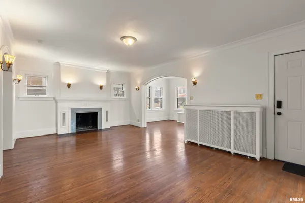 $245,000 | 1210 North Elmwood Avenue, Peoria, IL 61606