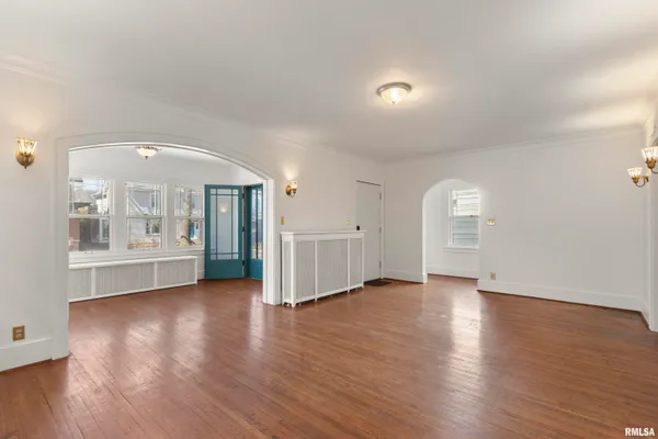 $245,000 | 1210 North Elmwood Avenue, Peoria, IL 61606