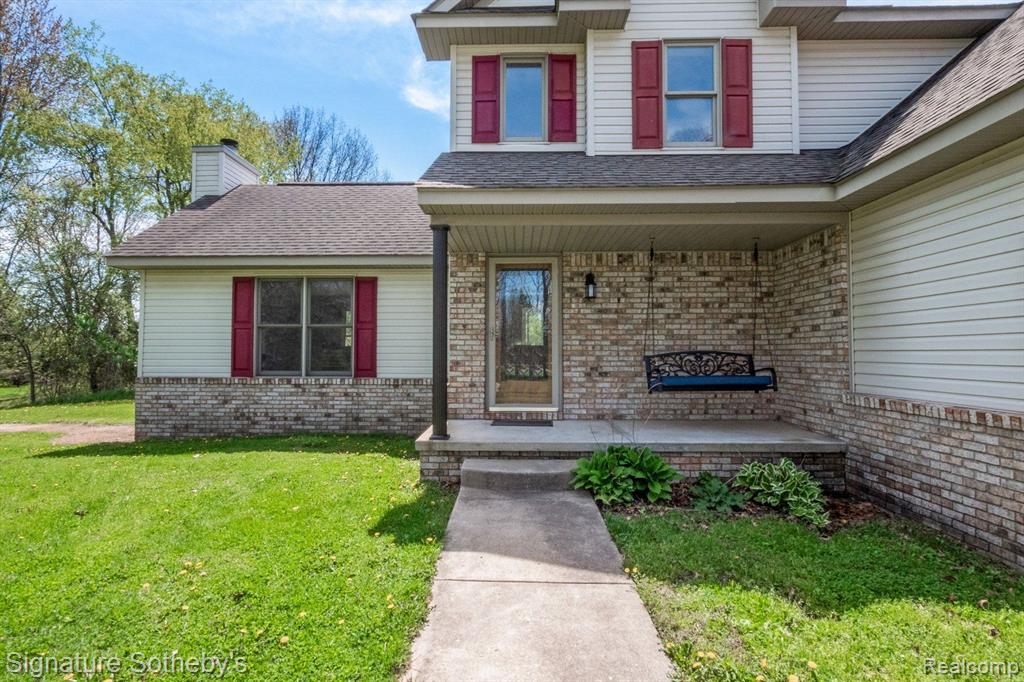 3190 West Rattalee Lake Road Holly, MI 48442 - Photo 3 of 36