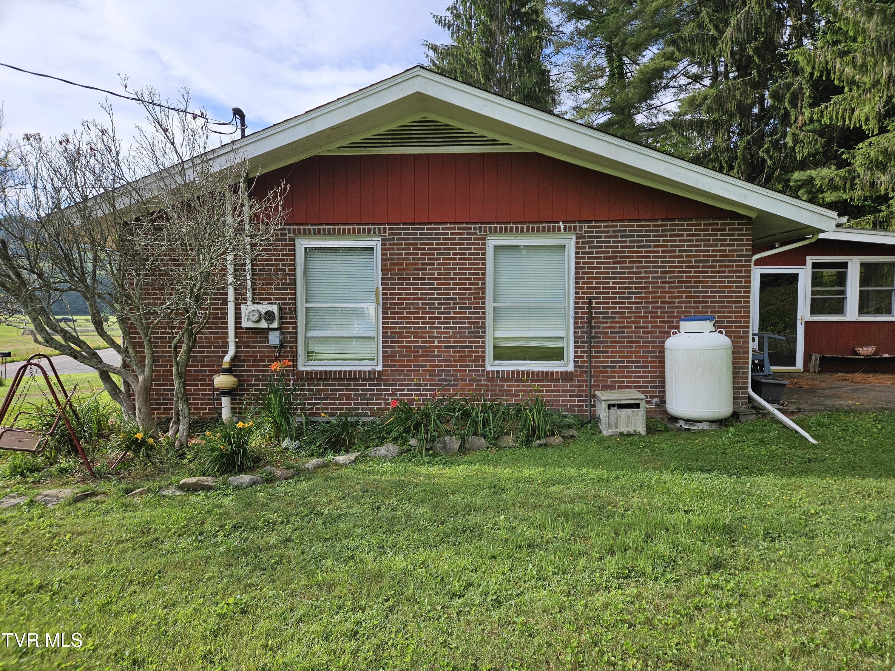 6625 Birchfield Road Wise, VA 24293 - Photo 5 of 38 *