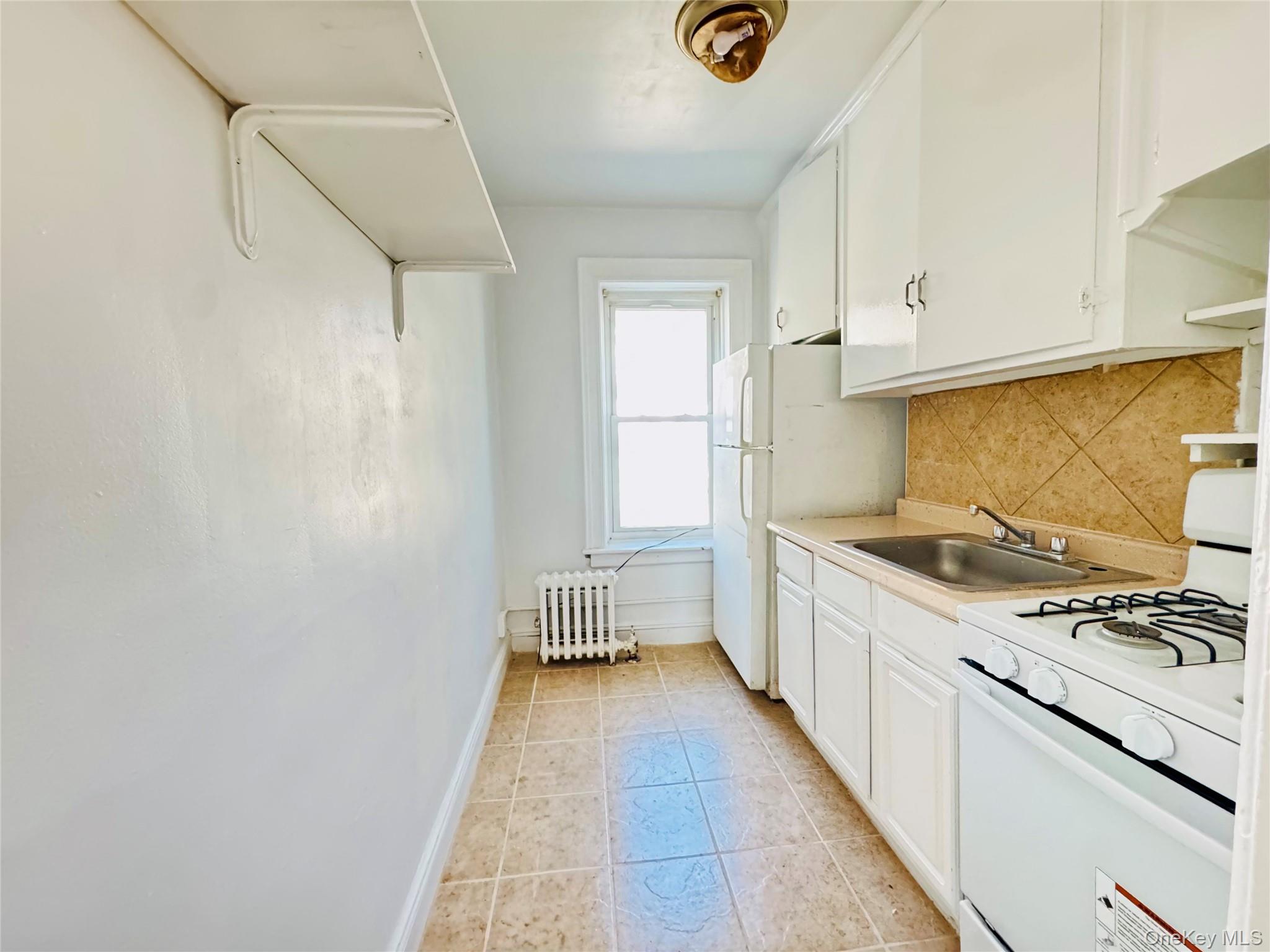 76-18 85th Road Queens, NY 11421 - Photo 18 of 20