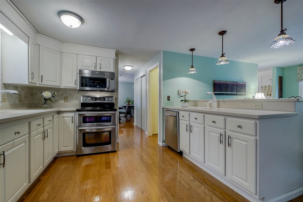 10 Birnum Woods Road Stratham, NH 03885 - Photo 9 of 40