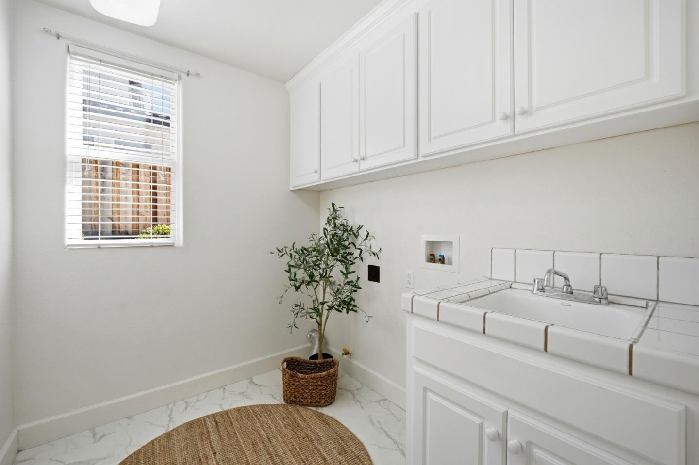2645 Muirfield Way Gilroy, CA 95020 - Photo 16 of 51