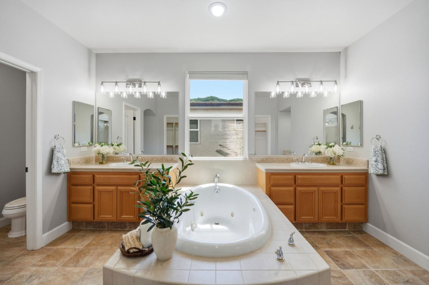 2645 Muirfield Way Gilroy, CA 95020 - Photo 30 of 51