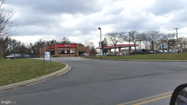 $2,750 | 7134 Station House Road, Elkridge, MD 21075