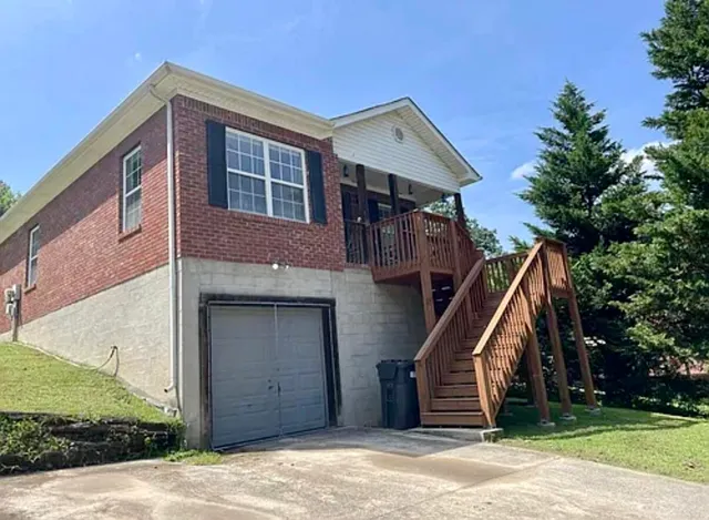 $1,495 | 303 Woodlawn Drive, Rossville, GA 30741