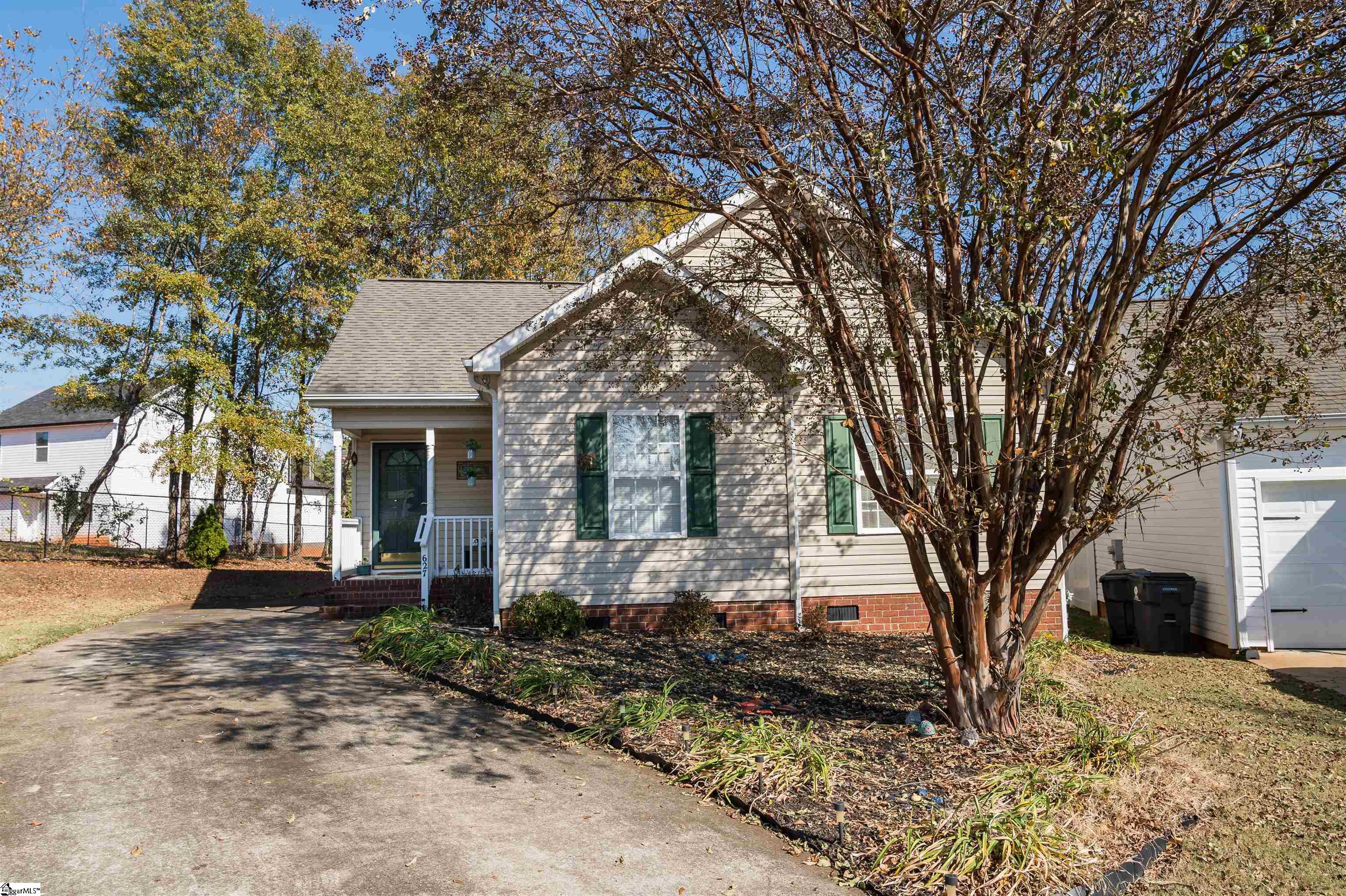 627 Ezra Court Inman, SC 29349 - Photo 1 of 26 Gallery Image 1