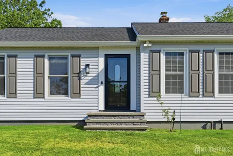 $750,000 | 7 Smith Branch Road, Whitehouse Station, NJ 08889