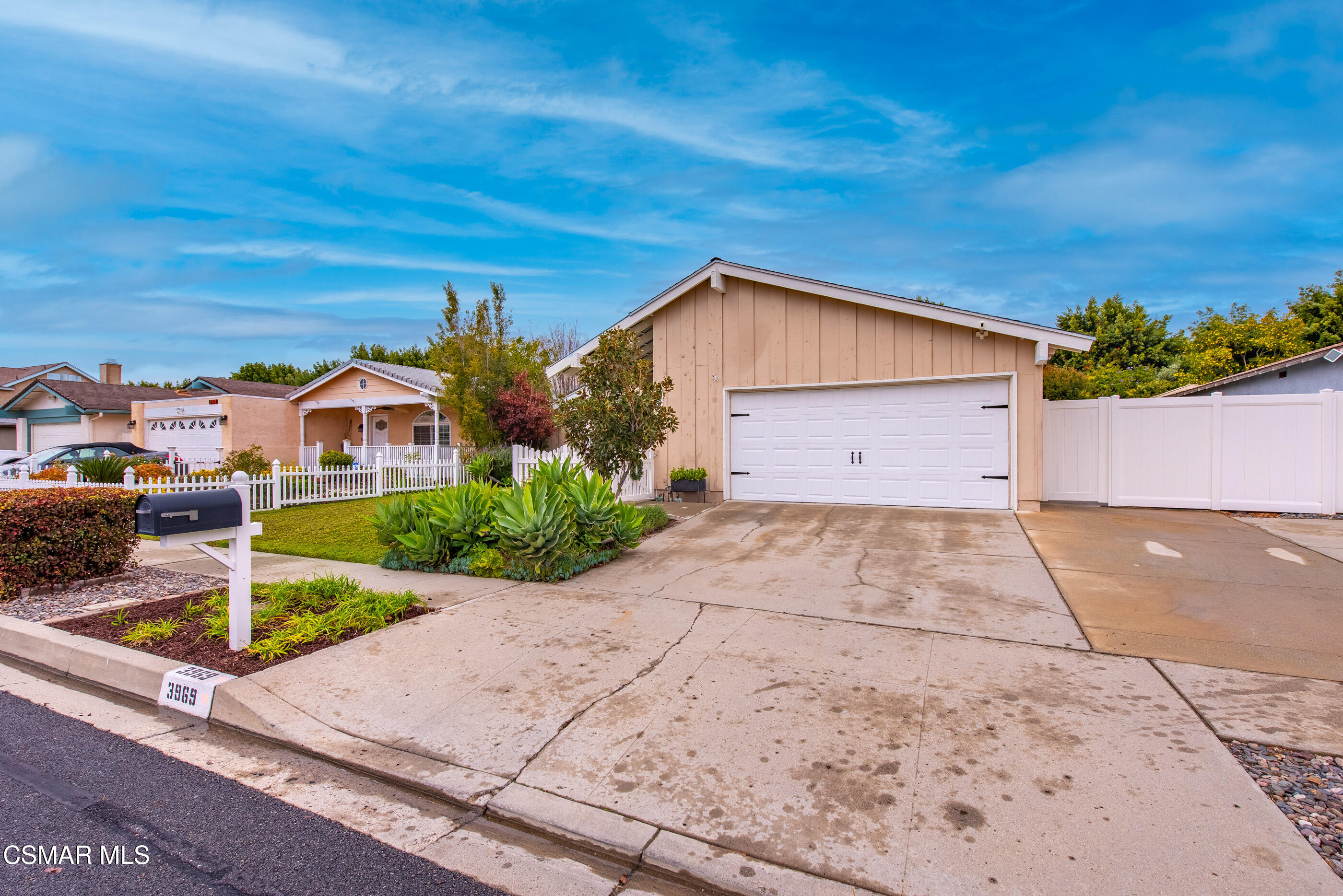 3969 Bayside Street Simi Valley, CA 93063 - Photo 3 of 37 3969 Bayside St Simi Valley-3