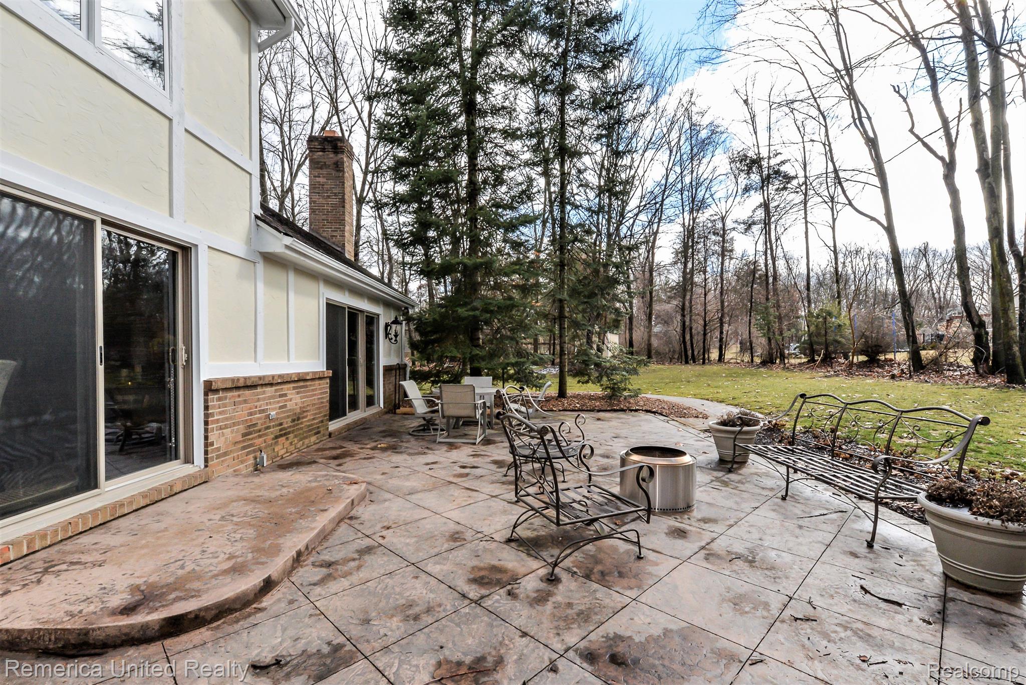 11536 Ridge Road South Lyon, MI 48178 - Photo 51 of 58 Gallery Image 51