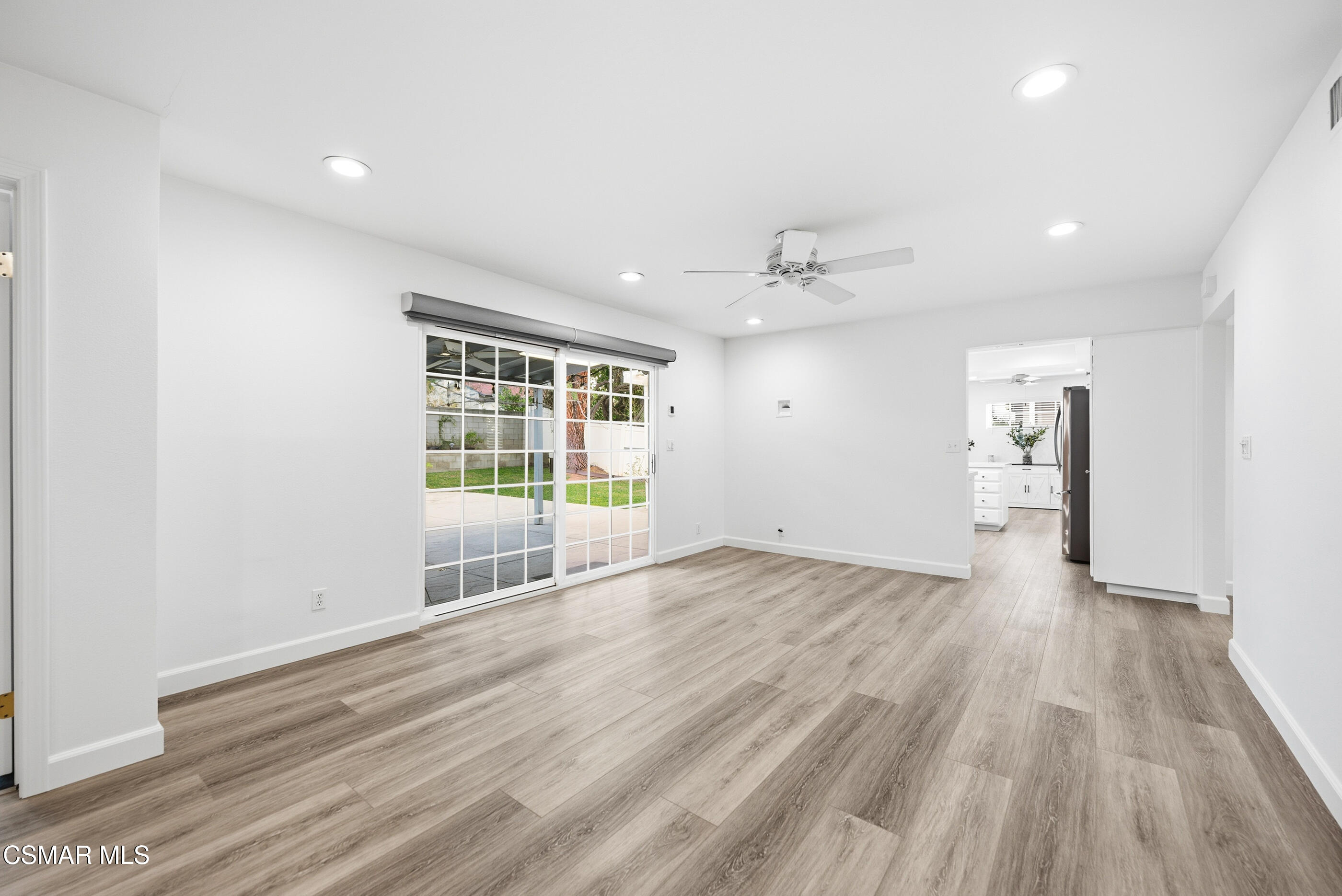 3598 Scofield Avenue Simi Valley, CA 93063 - Photo 26 of 86 3598 Scofield Ave Simi Valley-29