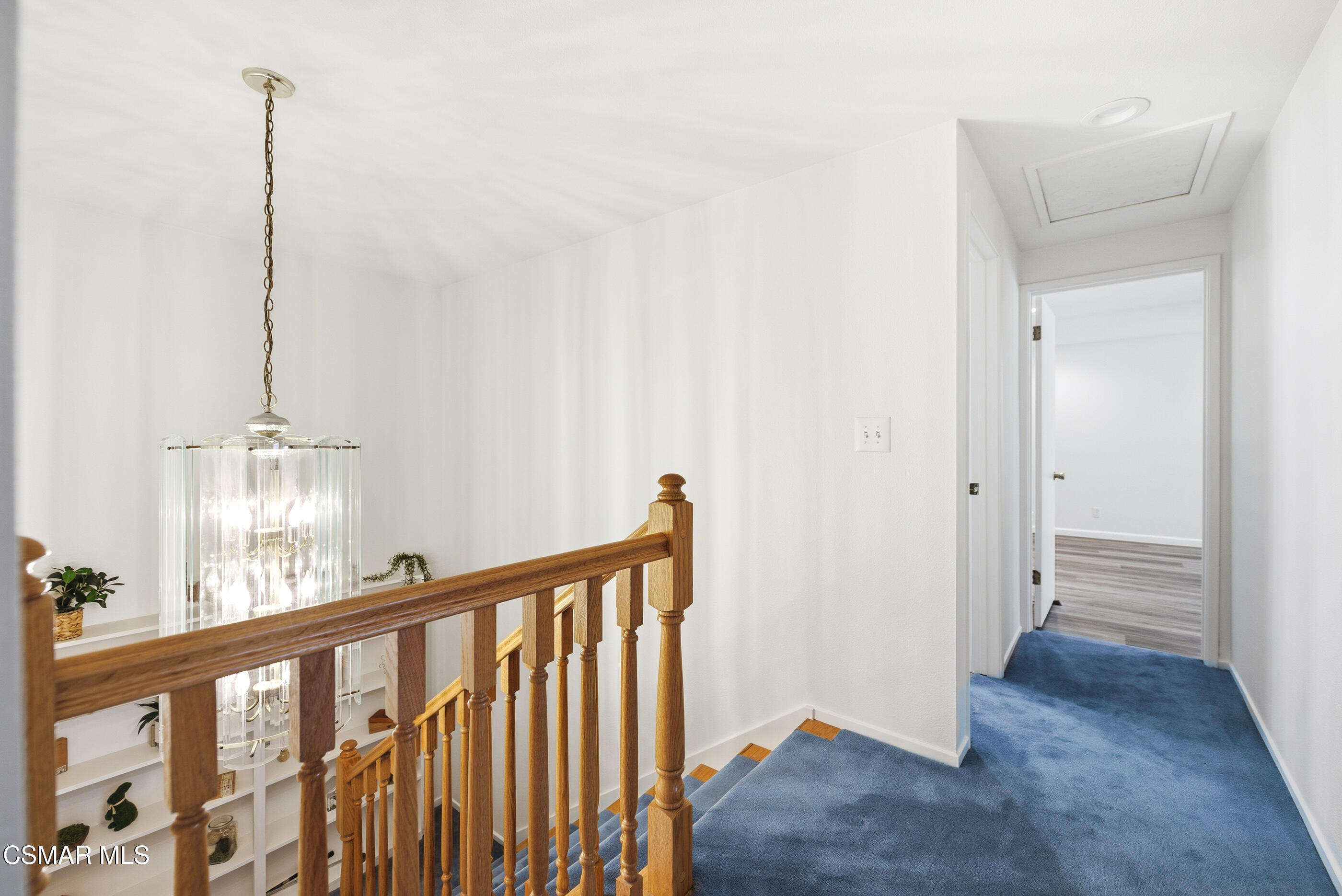 3598 Scofield Avenue Simi Valley, CA 93063 - Photo 53 of 86 a view of a hallway with window