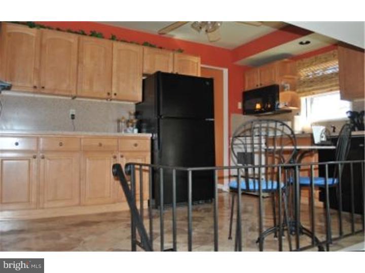 29 Myers Road Newark, DE 19713 - Photo 4 of 12 Kitchen