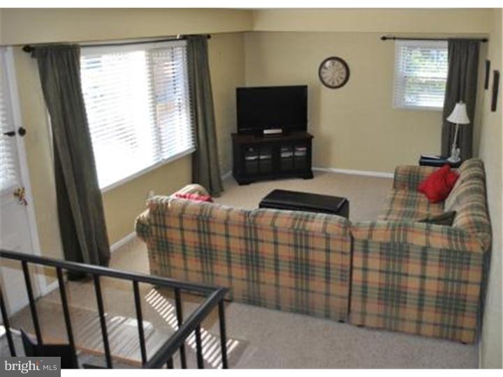 29 Myers Road Newark, DE 19713 - Photo 5 of 12 Family Room