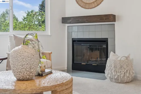 $499,000 | 26 Raintree Court, Unit 30, Hayward, CA 94544