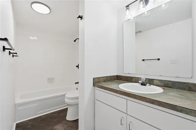 $245,000 | 2704 University Drive, Lawrence, KS 66049