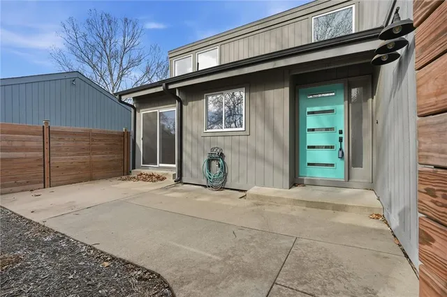 $245,000 | 2704 University Drive, Lawrence, KS 66049