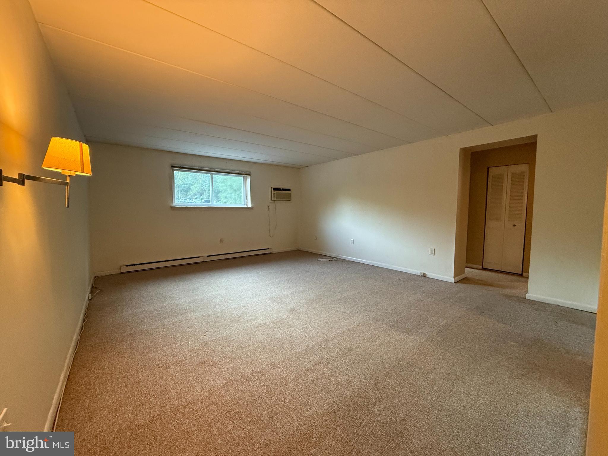 400 Glendale Road, Unit 23 Havertown, PA 19083 - Photo 3 of 12 an empty room with windows