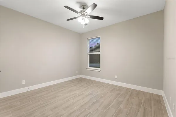 $2,400 | 330 Royal Palm Way, Winter Haven, FL 33881