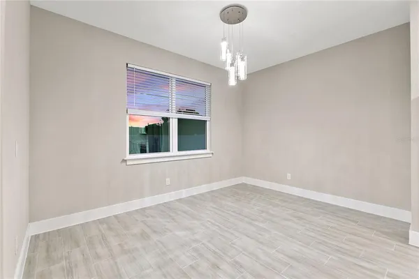 $2,400 | 330 Royal Palm Way, Winter Haven, FL 33881