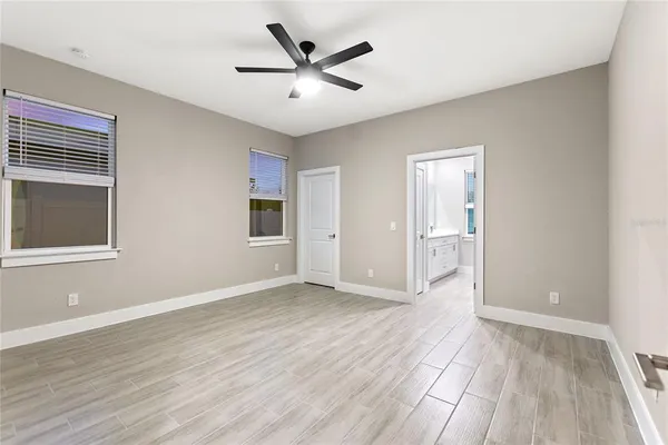 $2,400 | 330 Royal Palm Way, Winter Haven, FL 33881