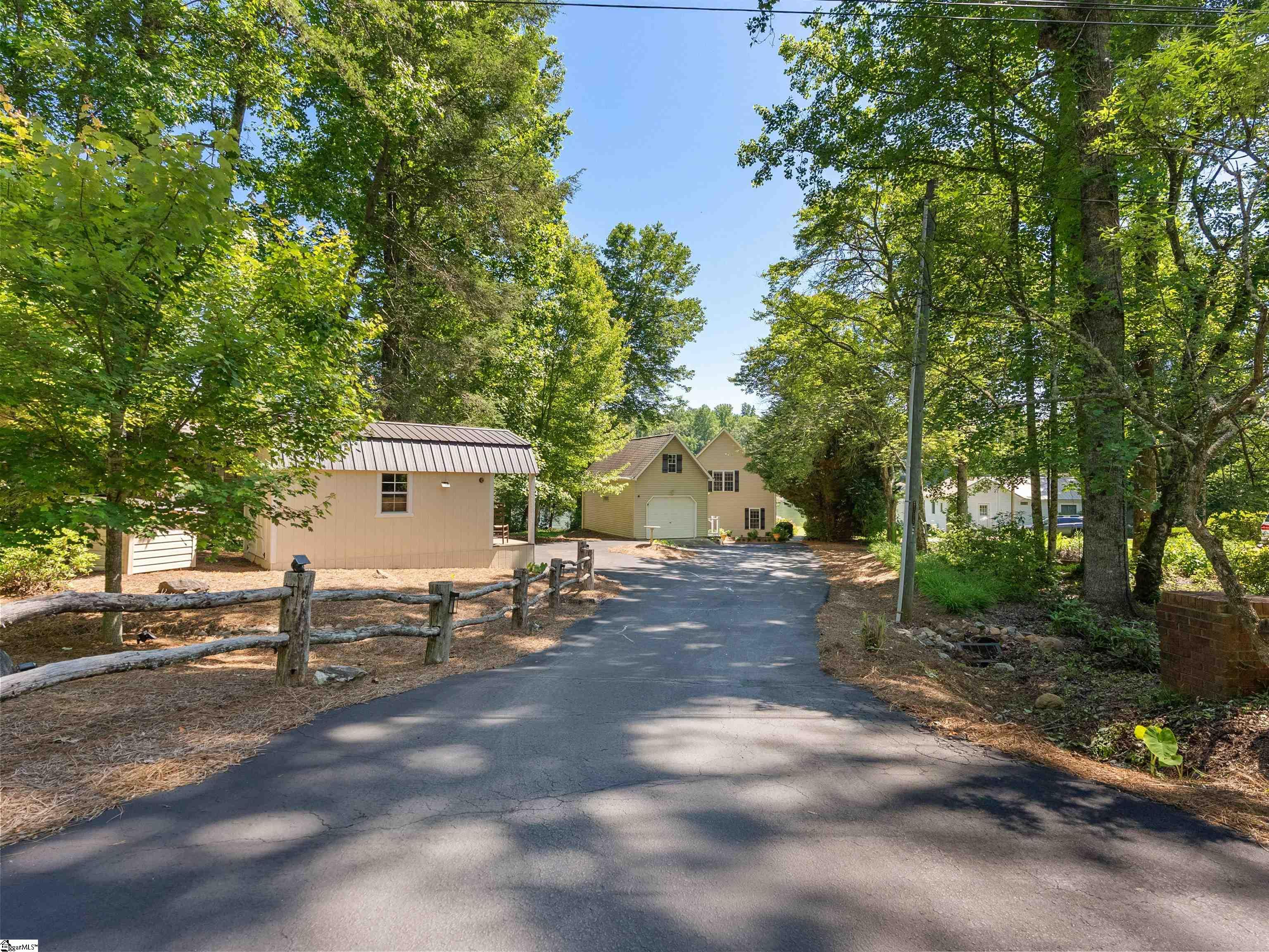 339 Jumping Branch Road Tamassee, SC 29686 - Photo 4 of 50