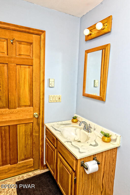 245 Lookout Point Road Canadensis, PA 18325 - Photo 30 of 51 Bathroom 2