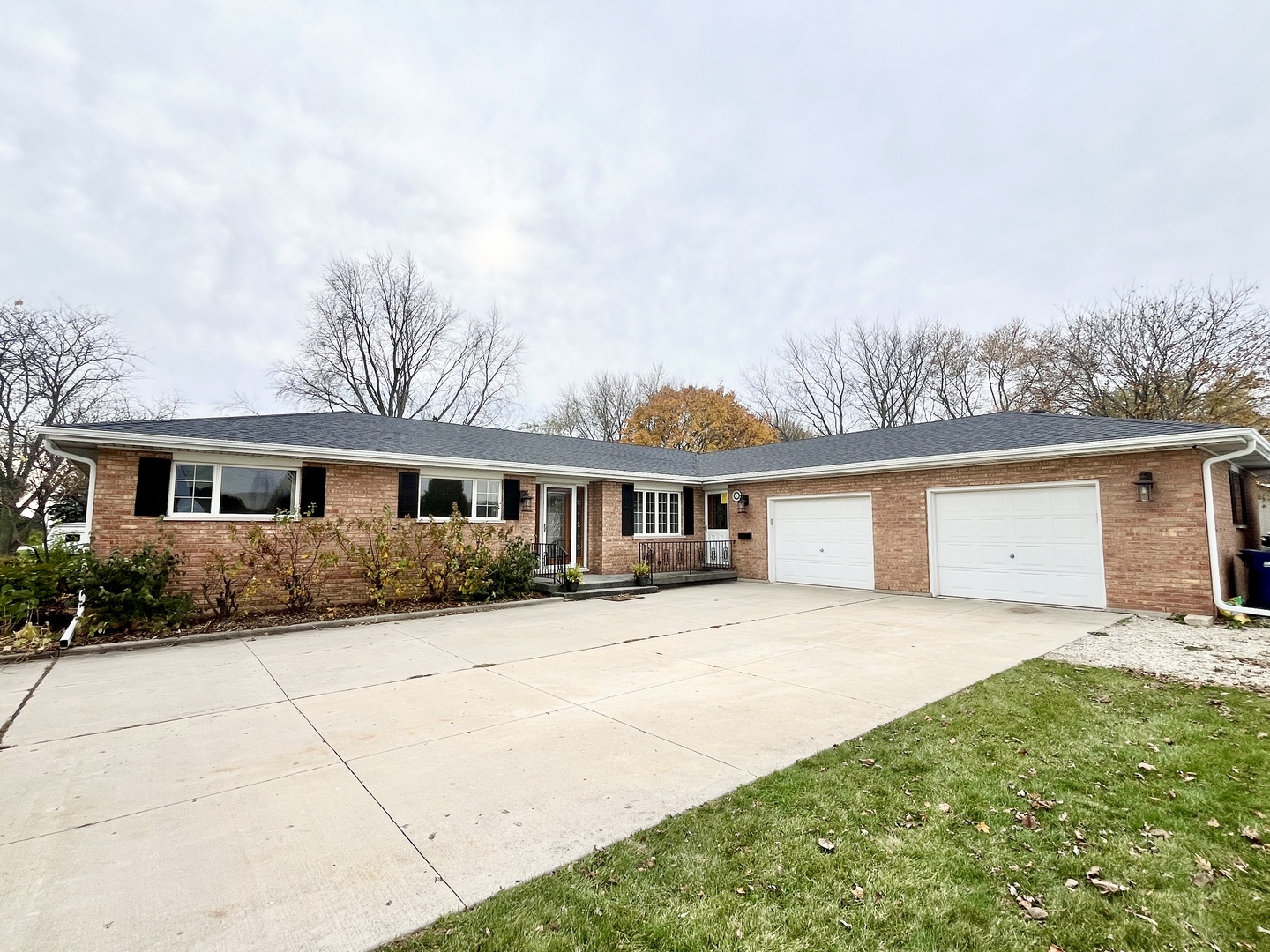 N972 Shade Tree Lane Maple Park, IL 60151 - Photo 1 of 33