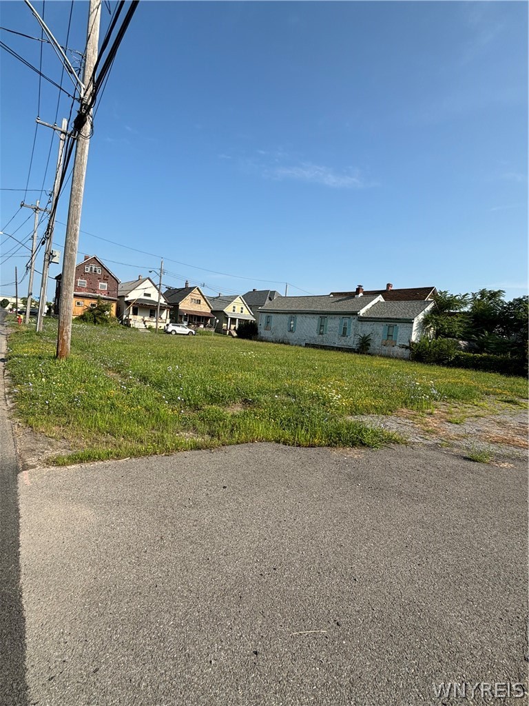 43 Baitz Avenue Buffalo, NY 14206 - Photo 5 of 6