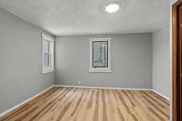 $439,000 | 275 Western Avenue South, St. Paul, MN 55102