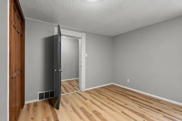 $439,000 | 275 Western Avenue South, St. Paul, MN 55102