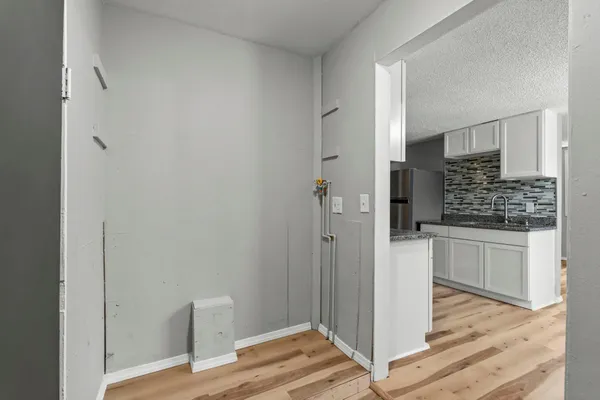 $439,000 | 275 Western Avenue South, St. Paul, MN 55102