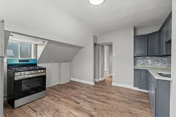 $439,000 | 275 Western Avenue South, St. Paul, MN 55102